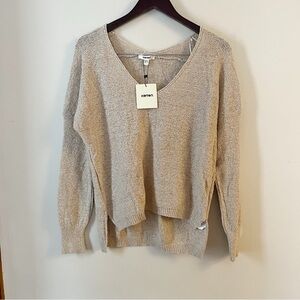 Koton Beige Metallic Blend V-neck Pullover Sweater Size Small NEW High Low Hem